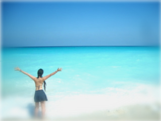 easy.breezy. beautiful